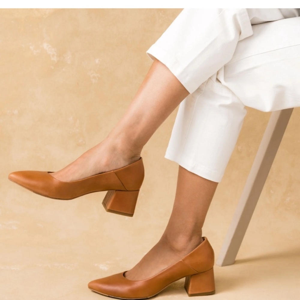 Nisolo Tan Block Heel Pumps